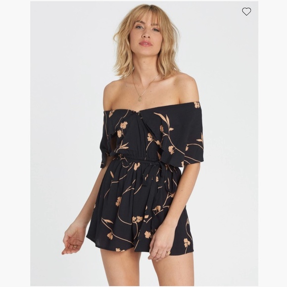 NWT - Billabong "On the Run" Romper - Size XS - Picture 3 of 6